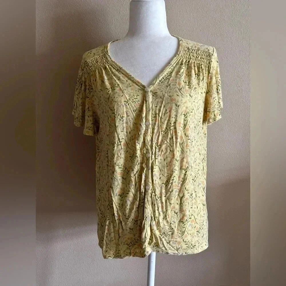 Dip size medium floral yellow pajama shirt